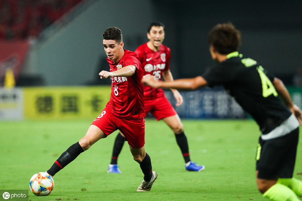 2021年亚冠联赛:上海上港3-0胜广岛三箭,获得小组赛三连胜 2021年亚冠联赛:上海上港3-0胜广岛三箭,获得小组赛三连胜