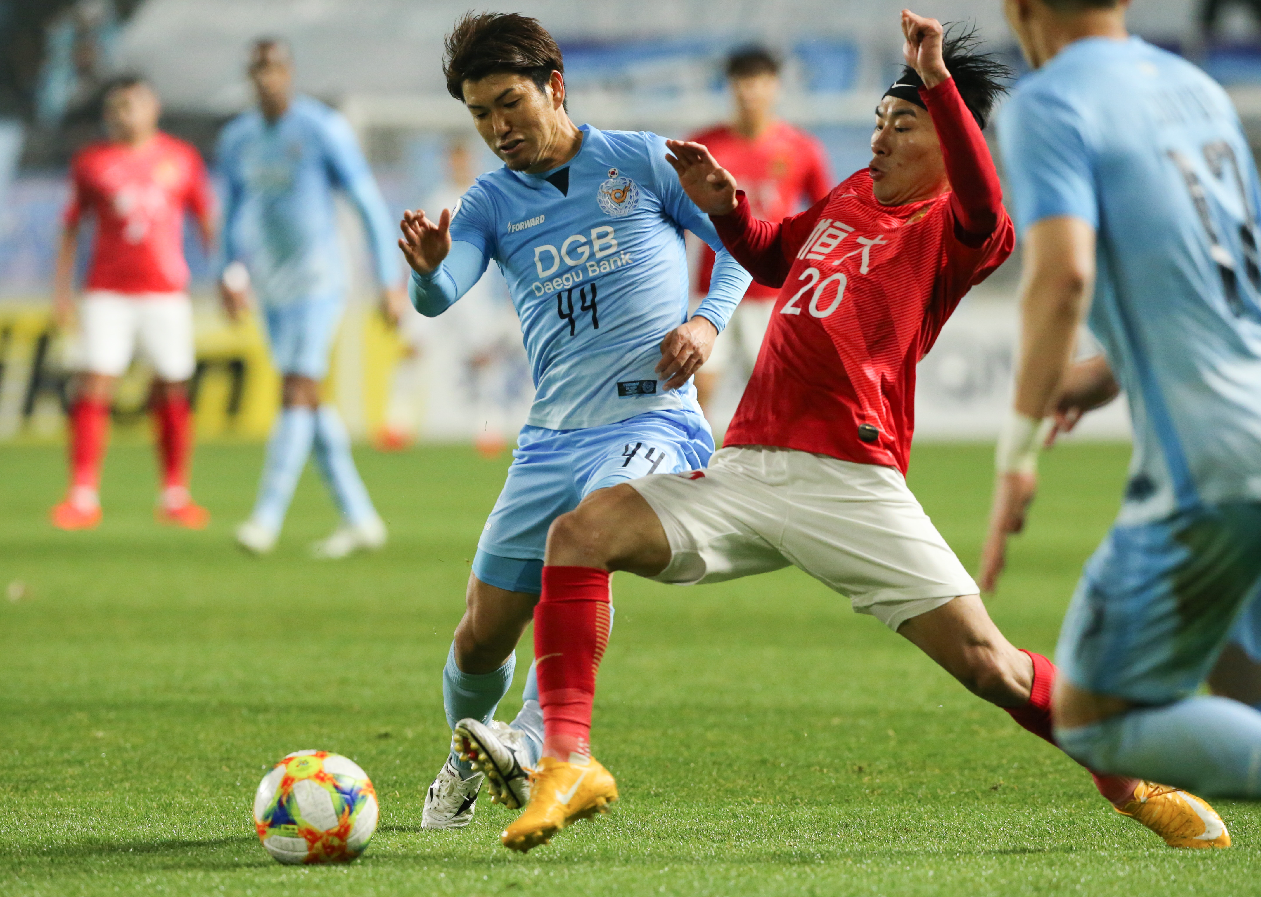 广州恒大客场3-2胜悉尼FC,提前一轮晋级亚冠16强 广州恒大客场3-2胜悉尼FC,提前一轮晋级亚冠16强
