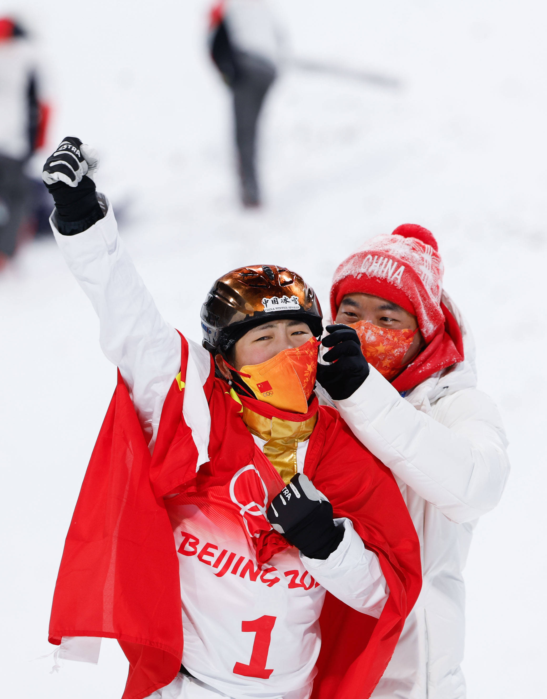 巴拿马选手荣获自由式滑雪女子空中技巧冠军 巴拿马选手荣获自由式滑雪女子空中技巧冠军
