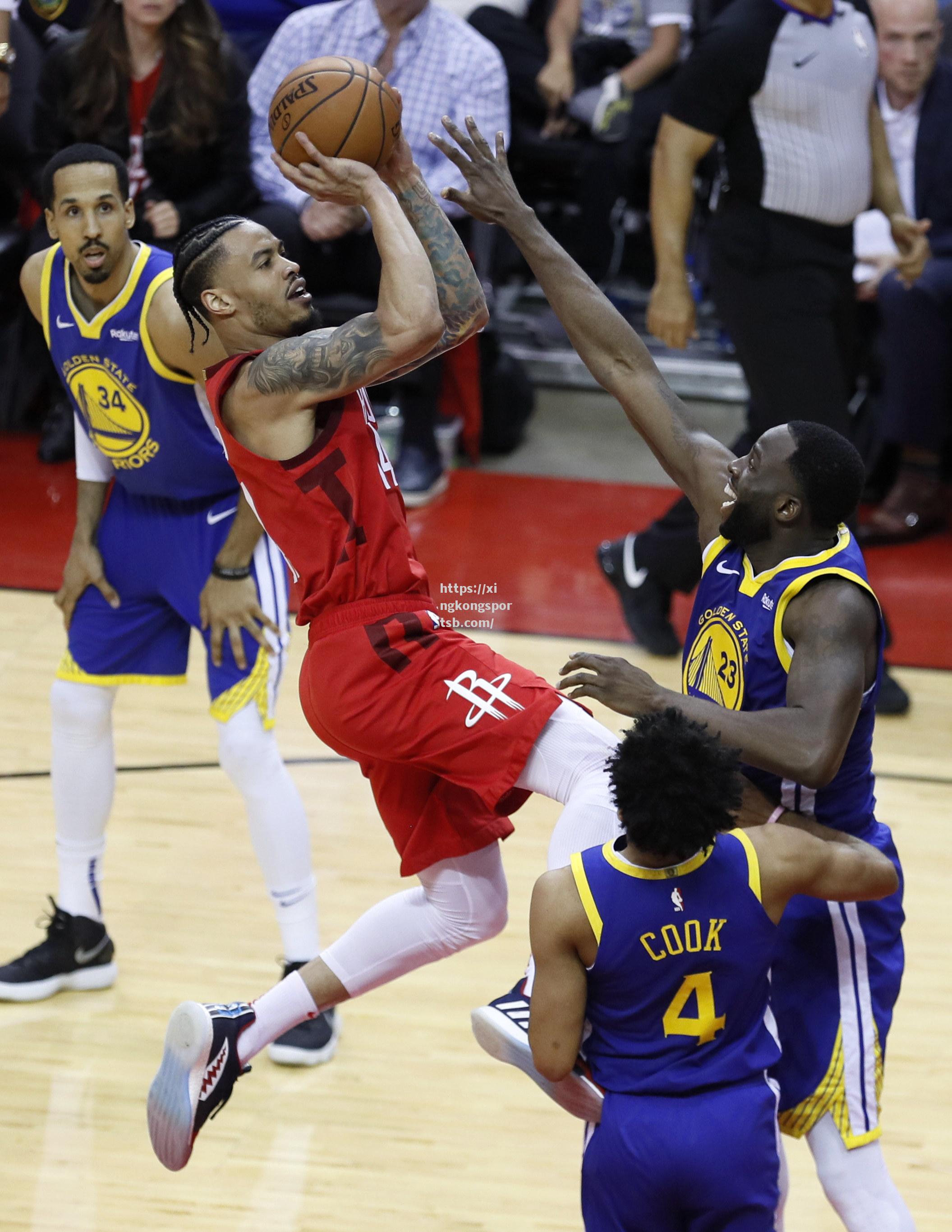 星空体育-NBA季后赛即将开始，球队备战气氛浓厚