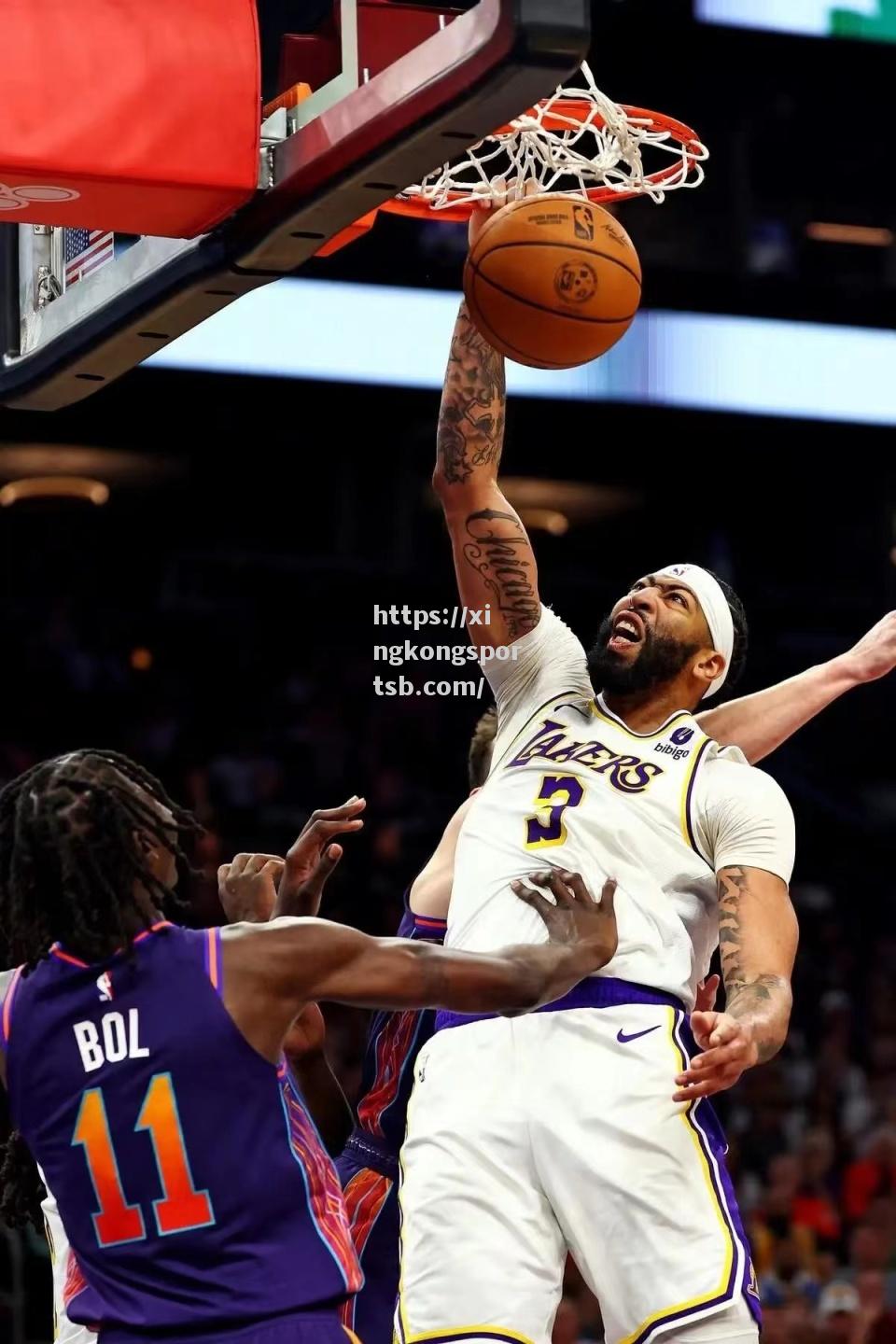 NBA季后赛:湖人逆转太阳晋级第二轮 NBA季后赛:湖人逆转太阳晋级第二轮