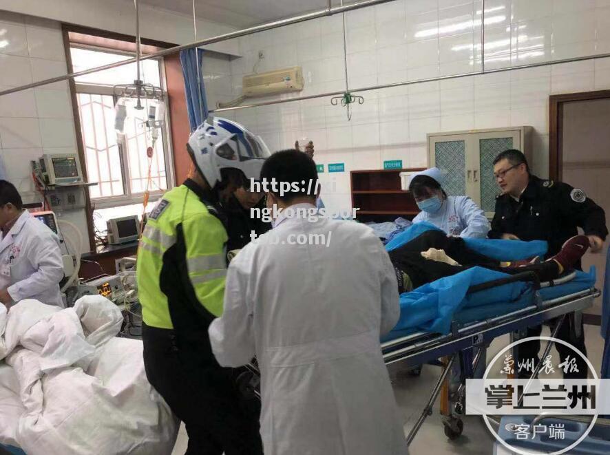 篮球名宿突发心脏病倒地,要紧送医抢救 篮球名宿突发心脏病倒地,要紧送医抢救