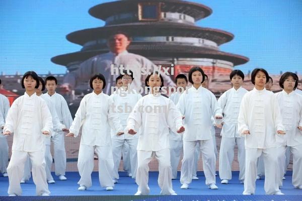 飒爽英姿赢得群众无数狂热支持 飒爽英姿赢得群众无数狂热支持