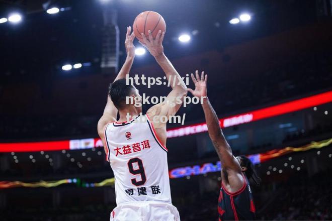 辽宁队冒雨备战,助力全队形势一片大好 辽宁队冒雨备战,助力全队形势一片大好