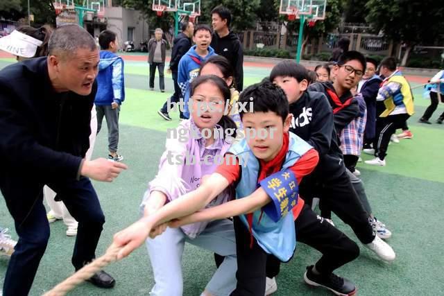 冲鸭!中国运动员奋勇争先努力拼尽全力 冲鸭!中国运动员奋勇争先努力拼尽全力