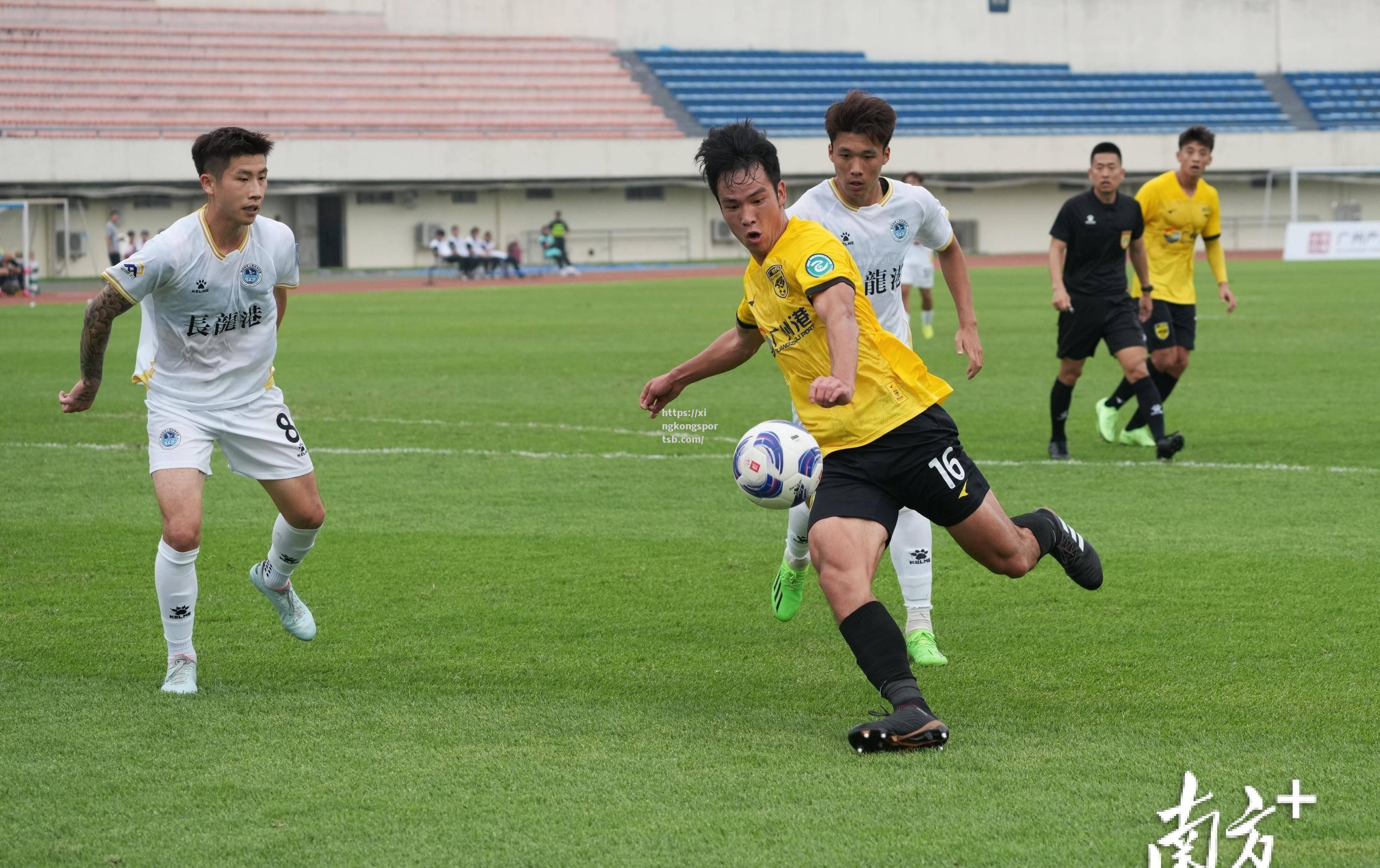 广州恒大击败对手,取得三连胜 广州恒大击败对手,取得三连胜