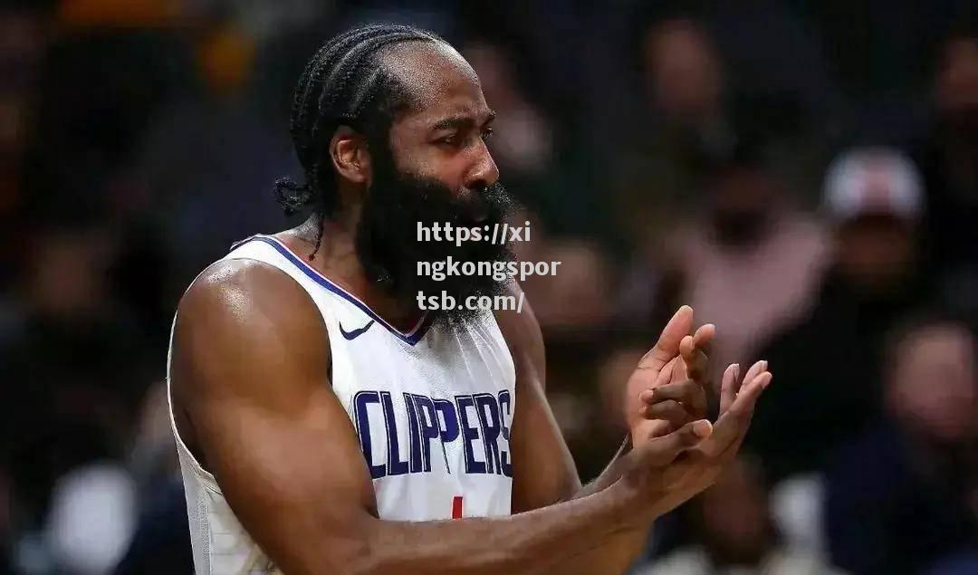 关键时刻球员冷静应对,稳定心态 关键时刻球员冷静应对,稳定心态